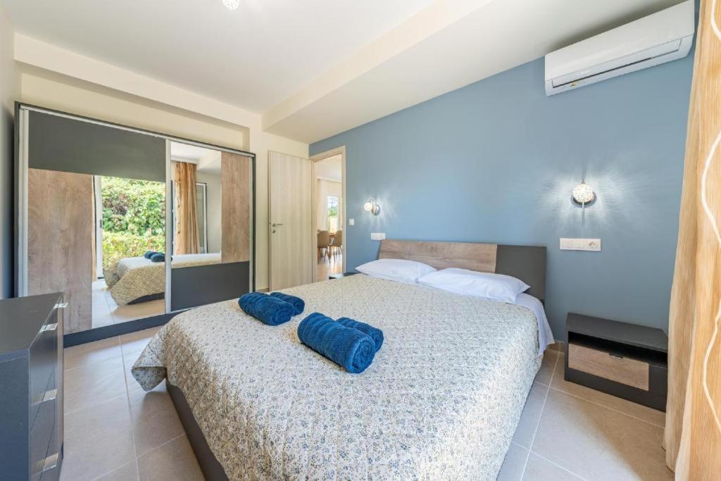 Corfu River House & Luxury Holiday home *